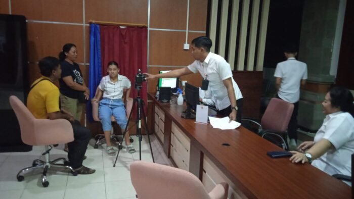 disdukcapil-buka-layanan-malam-badung-raih-rangking-pertama-dalam-perekaman-ktp-elektronik
