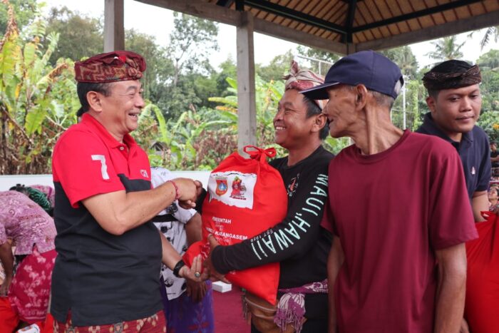 gede-dana-sosialisasikan-penanganan-kemiskinan-kultural-di-desa-abang