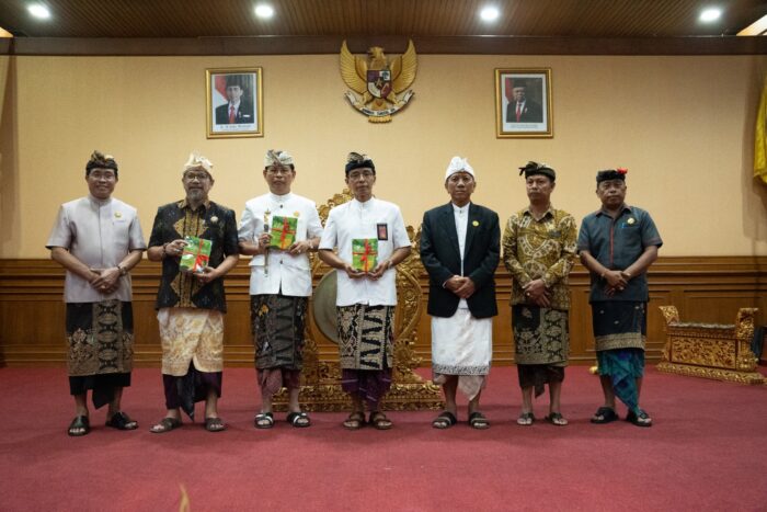 pesemetonan-pratisentana-bandesa-manik-mas-kabupaten-badung-gelar-paruman-madya