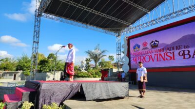 wabup-bangli-wayan-diar-pimpin-upacara-peringatan-hut-provinsi-bali-ke-66