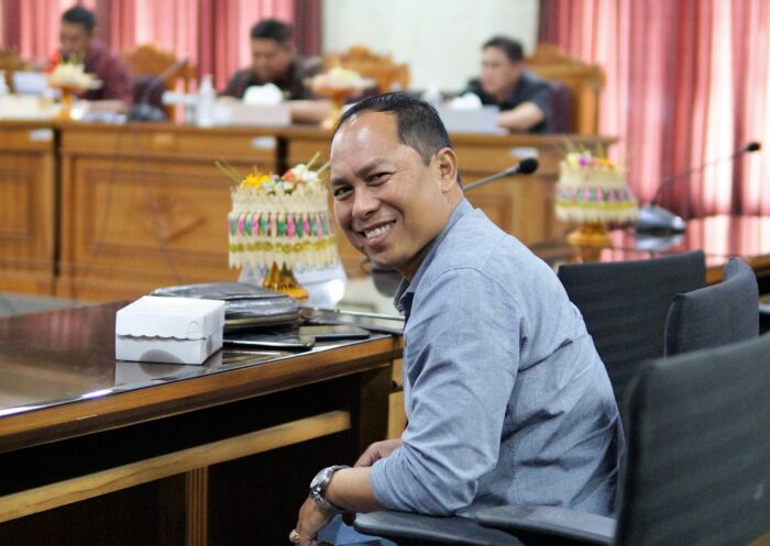 golkar-tugaskan-gung-dwi-jadi-wakil-ketua-dprd-karangasem