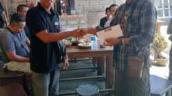 peduli-masyarakat-relawan-joss24-bagikan-500-kupon-makan-gratis