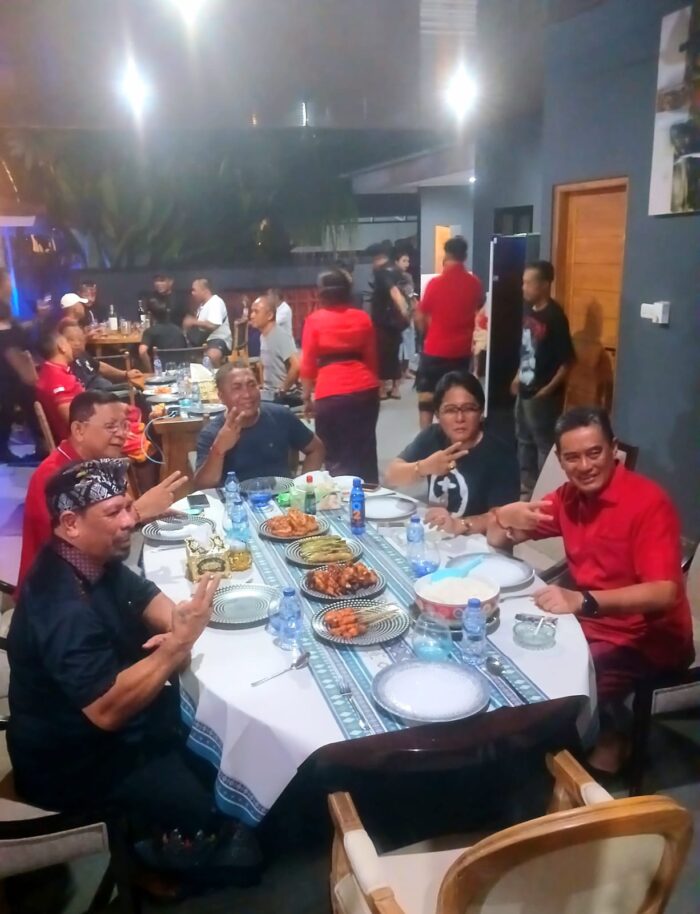 sementon-mang-dauh-antusias-penuh-semangat-sambut-giri-prasta-mereka-bertekad-menangkan-paslon-no-2-koster-giri