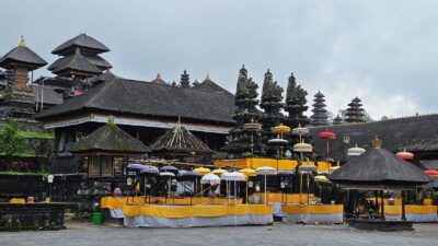 jelang-karya-ibtk-lima-pelinggih-di-pura-penataran-agung-besakih-direnovasi
