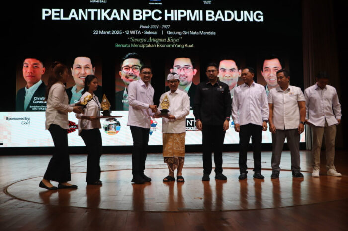 bupati-adi-arnawa-hadiri-pelantikan-bpc-hipmi-badung-2024-2027