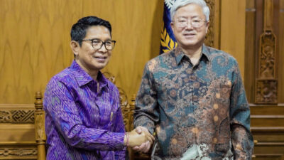 bupati-adi-arnawa-terima-audiensi-perwakilan-konsulat-china