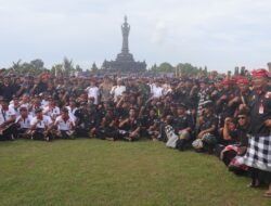 Gubernur Koster: Pecalang, Babinsa dan Bhabinkamtibmas Harus Kerja Sama Jaga Desa Adat se-Bali, Maksimalkan Sipandu Beradat