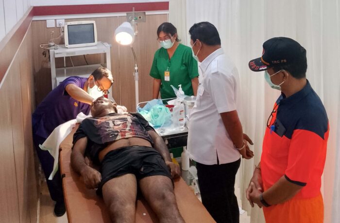 warga-gumung-meninggal-tertimpa-tiang-listrik-wabup-pandu-lagosa-sampaikan-duka-mendalam