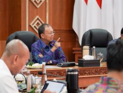 Demi Krama Bali, Gubernur Koster Gercep Langsung Pimpin Rapat Darurat dengan PLN, Listrik Bali 100 Persen Kembali Pulih