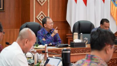 Demi Krama Bali, Gubernur Koster Gercep Langsung Pimpin Rapat Darurat dengan PLN, Listrik Bali 100 Persen Kembali Pulih