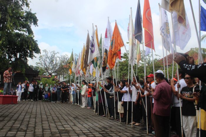 karya-bakti-sosial-gass-poll-110-ormas-se-bali-gelar-baksos-dan-deklarasi-damai
