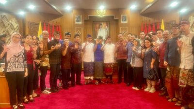 Kumpulkan Produsen, Gubernur Koster Minta Stop Produksi AMDK Plastik dibawah 1 Liter, Januari 2026 Bali harus Bersih