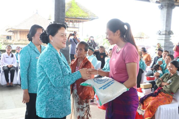 ny-seniasih-giri-prasta-ajak-kader-pkk-bangli-fokus-atasi-stunting-dan-kemiskinan