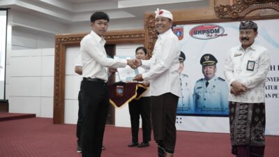 bupati-gus-par-serahkan-sk-105-cpns-karangasem-siap-mengabdi-jalankan-amanah