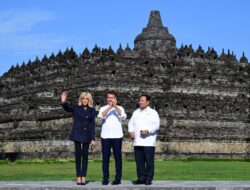 Presiden Prabowo dan Presiden Republik Prancis Emmanuel Macron Kunjungi Candi Borobudur