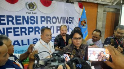 Wagub Giri Buka Konferprov PWI Bali, Siap Bersinergi Dengan Insan Pers