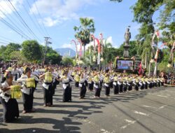 385 Penari Pendet GOW Awali Pawai Budaya Hut ke 385 Kota Amlapura