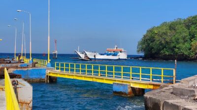 Cuaca Ekstrem, Kapal LCT Jurusan Nusa Penida Kandas di Perairan Padangbai