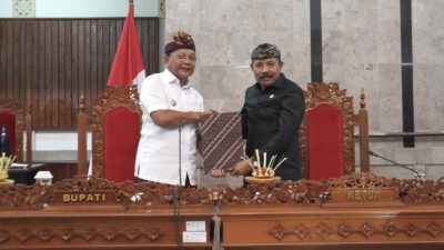 DPRD Buleleng Sahkan Tiga Ranperda Menjadi Perda Melalui Sidang Paripurna