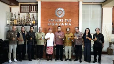 gubernur-koster-rangkul-mahasiswa-kkn-unud-bantu-program-pengentasan-kemiskinan-pendidikan-dan-infrastruktur