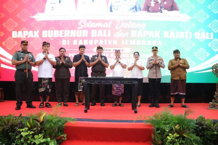 hukum-adat-dan-modern-menyatu-di-bale-kertha-adhyaksa-gubernur-koster-harap-cegah-persoalan-hukum-di-bali