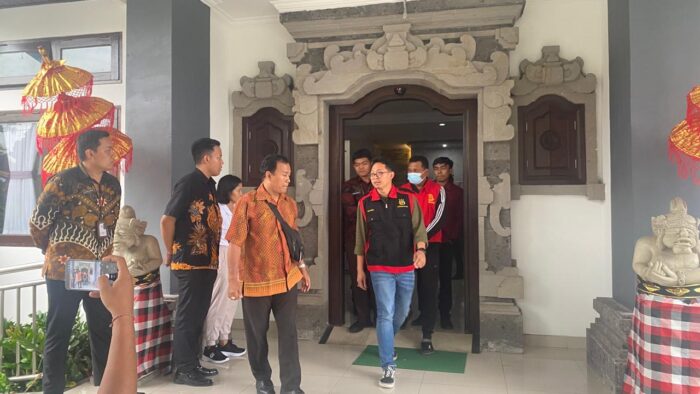 ketua-bumdes-prayang-thithi-desa-nawakerti-ditetapkan-tersangka-rugikan-negara-rp-492-juta