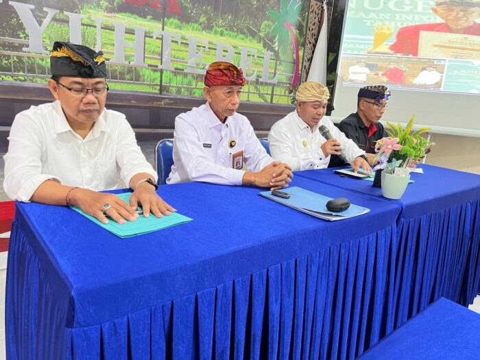 komisi-informasi-bali-apresiasi-desa-nyuh-tebel-kandidat-desa-informatif-berbasis-prestasi-dan-potensi