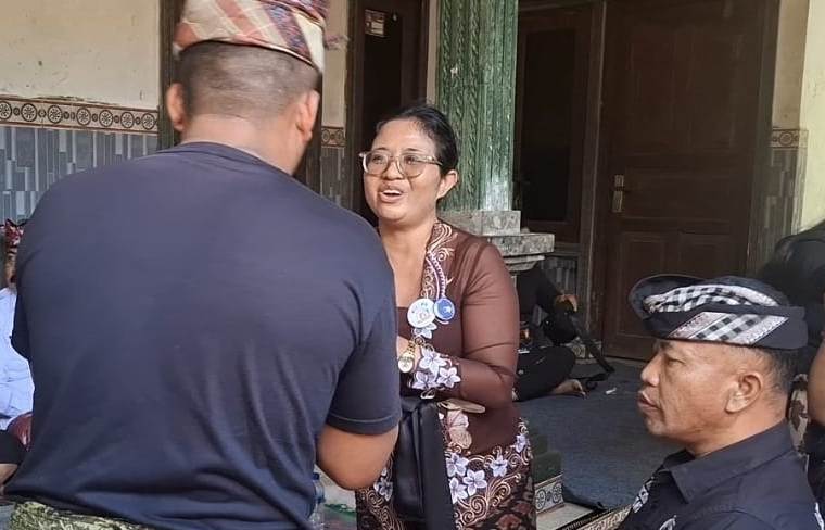 tragedi-sungai-pitpit-ketua-gow-karangasem-sampaikan-duka-cita-dan-serahkan-bantuan