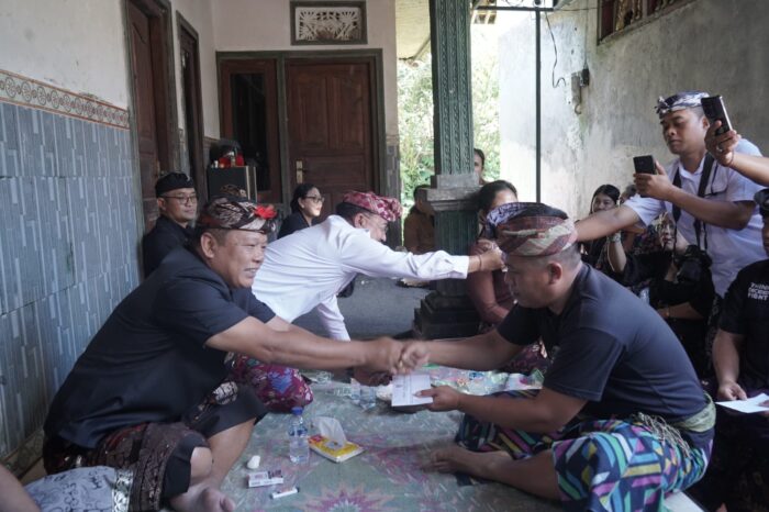 pemkab-karangasem-janji-tuntaskan-masalah-jalur-pelintas