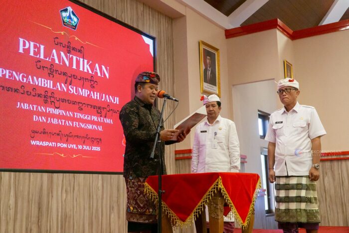 bupati-bangli-lantik-pejabat-pimpinan-tinggi-pratama-dan-jabatan-fungsional-perkuat-birokrasi-untuk-pelayanan-publik-prima