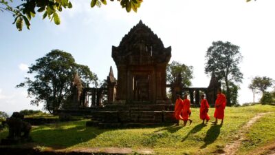 kuil-siwa-di-candi-preah-vihear-diantara-bayang-bayang-konflik-thailand-dan-kamboja