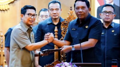bupati-adi-badung-ikuti-sidang-paripurna-pandangan-umum-fraksi-fraksi-terhadap-3-raperda