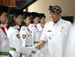 Bupati Gus Par Kukuhkan Anggota Paskibraka Karangasem Tahun 2025
