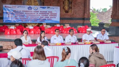 Cegah Stunting, Dinas Perikanan Badung Bagikan Paket Olahan Ikan di Desa Buduk