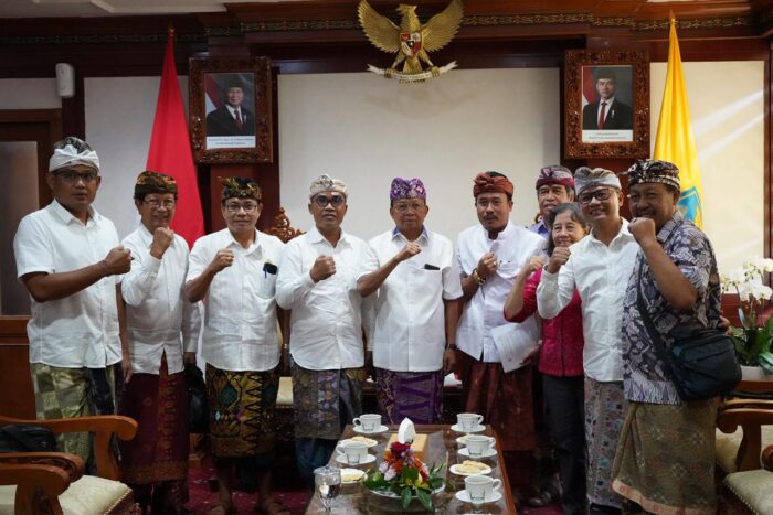 demi-bali-bebas-rabies-gubernur-koster-tegas-tangani-berlandaskan-hukum-dan-siapkan-penampungan-anjing-liar
