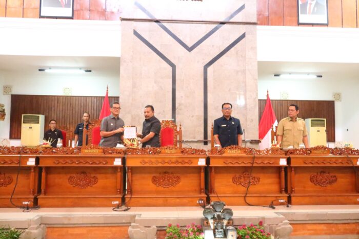 dprd-bersama-eksekutif-bahas-perubahan-apbd-kabupaten-buleleng-tahun-2025