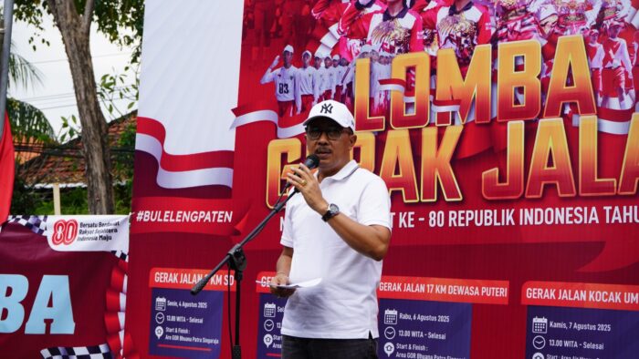 gerak-jalan-8-km-tingkat-sd-se-kabupaten-buleleng-semarakkan-hut-ri-ke-80