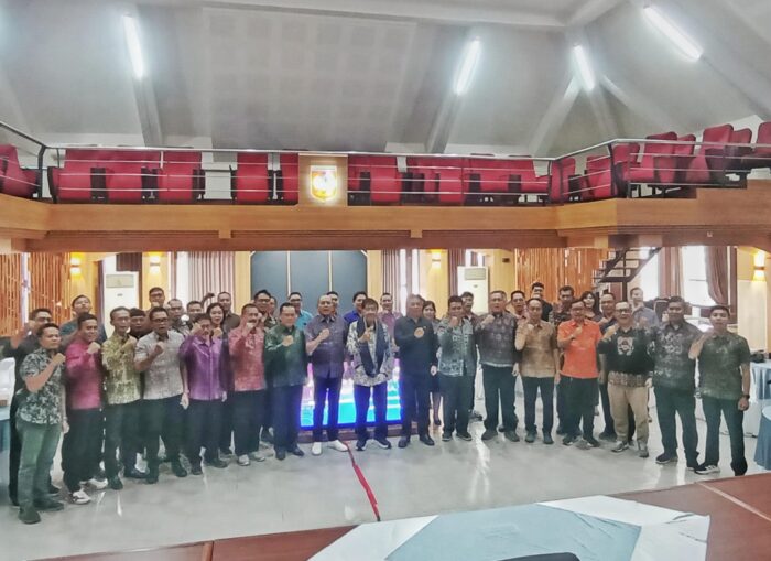 jalin-kolaborasi-bangun-daerah-mayjen-tni-purn-igk-manila-temui-ikaptk-karangasem
