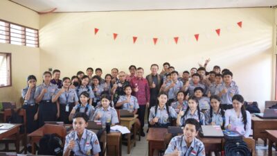 basuki-tjahaja-purnama-ahok-kunjungi-smp-negeri-1-sukasada-buleleng