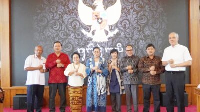 gubernur-koster-instruksi-kolaborasi-enam-sektor-pengelola-sampah-diperkuat-dan-terus-bergerak-komit-desa-ku-bersih-bali-bersih