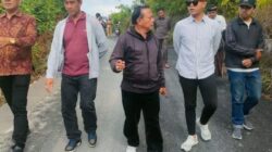 pengerjaan-jalan-di-nusa-penida-asal-asalan-aspal-tipis-dan-bergelombang