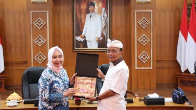 hadapi-musim-hujan-gubernur-koster-dan-kepala-bmkg-bahas-mitigasi-bencana-di-bali