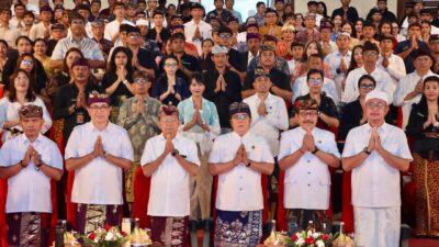 koster-genjot-pwa-ajak-stakeholder-jangan-cuek-mari-gotong-royong-wujudkan-pariwisata-bali-tangguh-dan-berkelanjutan