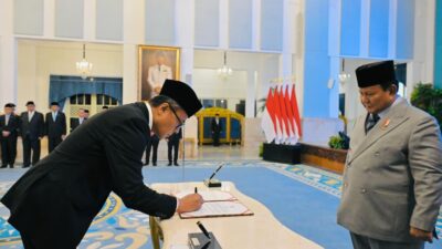 presiden-prabowo-lantik-kepala-dan-wakil-kepala-badan-pengaturan-badan-usaha-milik-negara