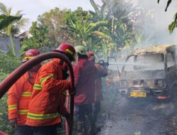 Angkot Terbakar, Sopir Selamat
