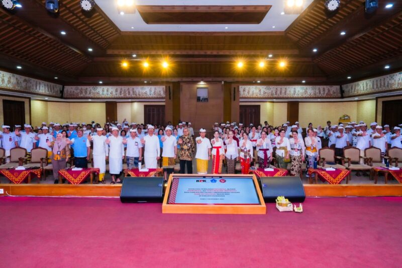 Bupati Adi Arnawa Membuka Sosialisasi Penguatan Integritas, Budaya Antikorupsi dan Pengendalian Gratifikasi