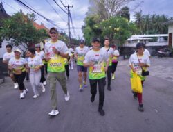 Ribuan Peserta Jajal Medan Menantang di Fun Run Nusa Penida Festival 2025