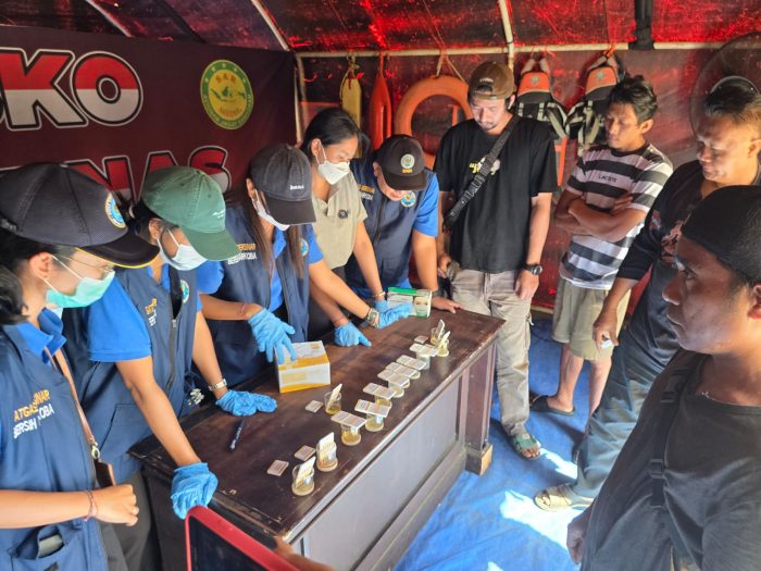 Sasar Sopir Angkutan, BNNK Karangasem Gelar Tes Narkotika di Padangbai