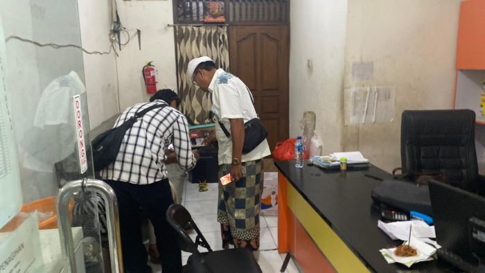 Aksi Pencurian Laptop di UD Krisna Terekam CCTV, Pelaku Beraksi Siang Hari