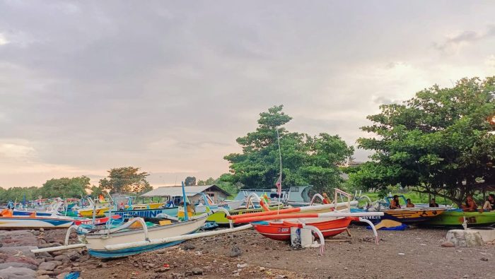 Gelombang Tinggi, Nelayan Karangasem Melaut